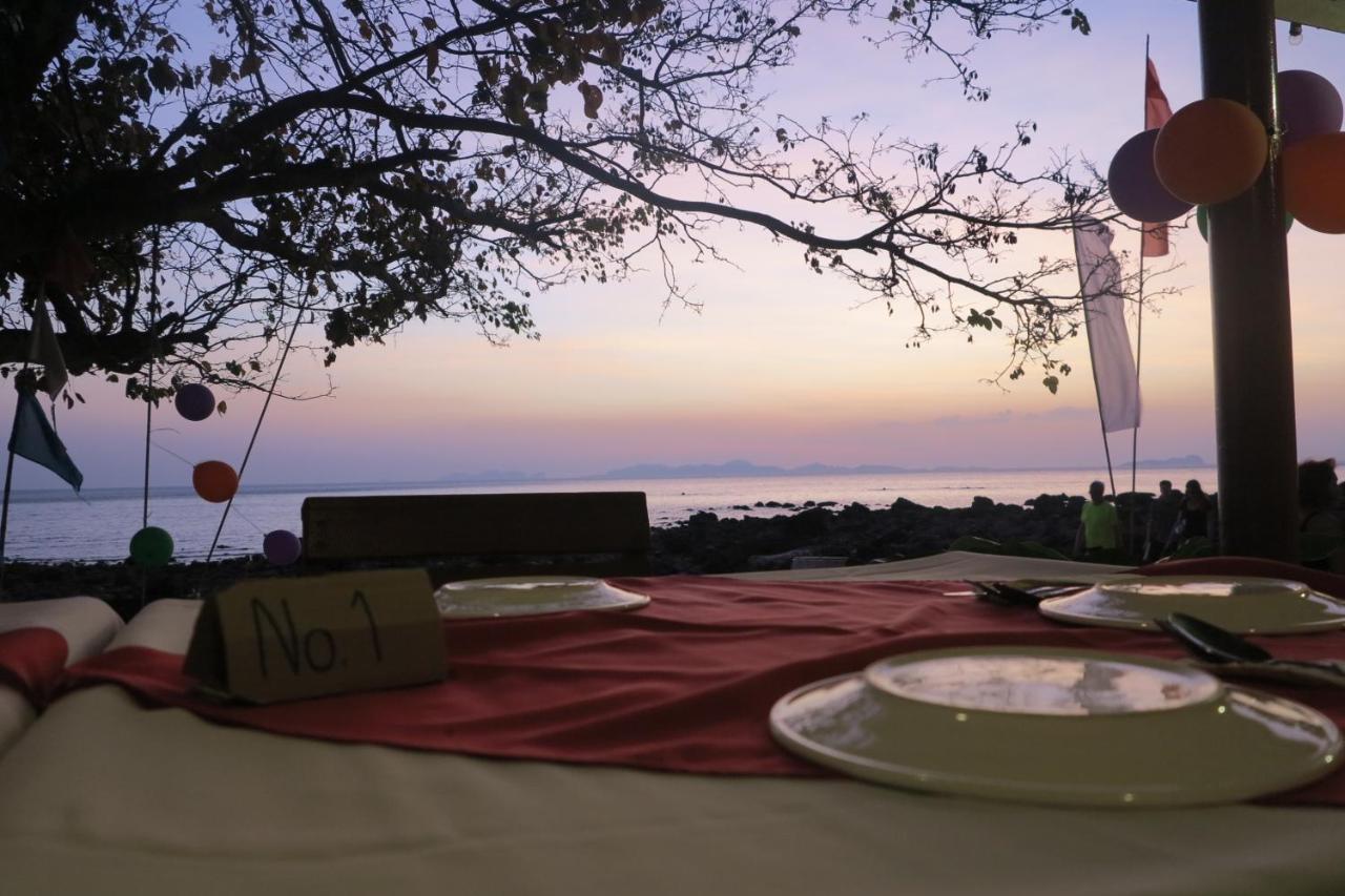 Koh Jum Coral Bay Resort מראה חיצוני תמונה