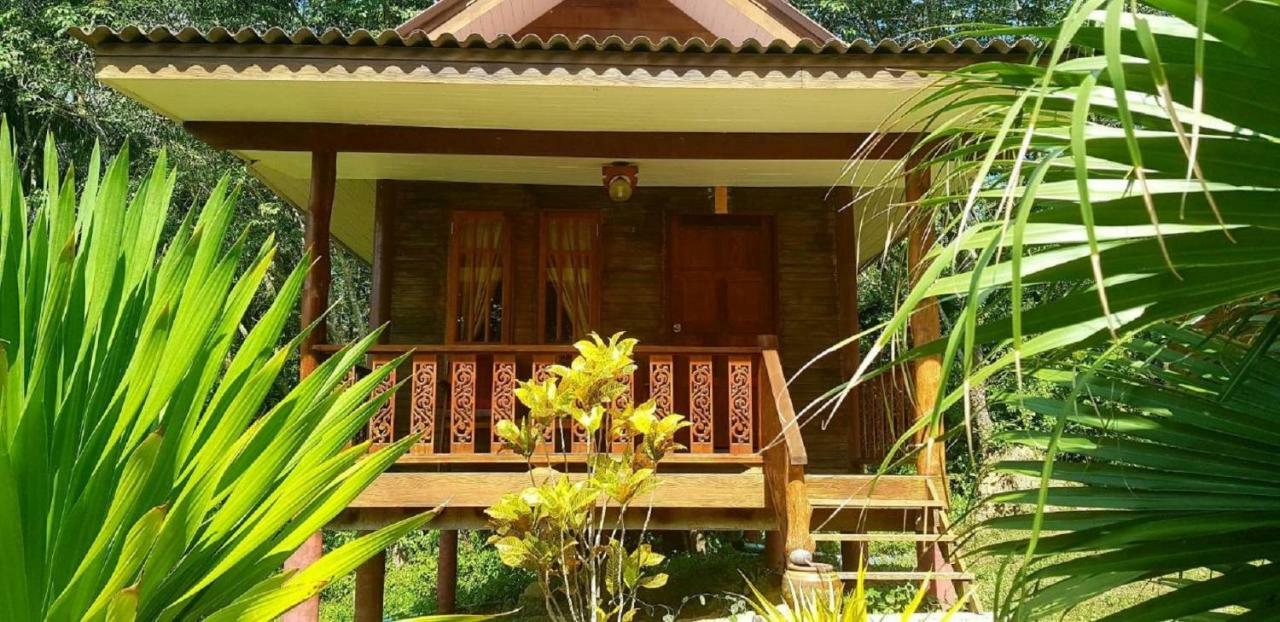 Koh Jum Coral Bay Resort מראה חיצוני תמונה