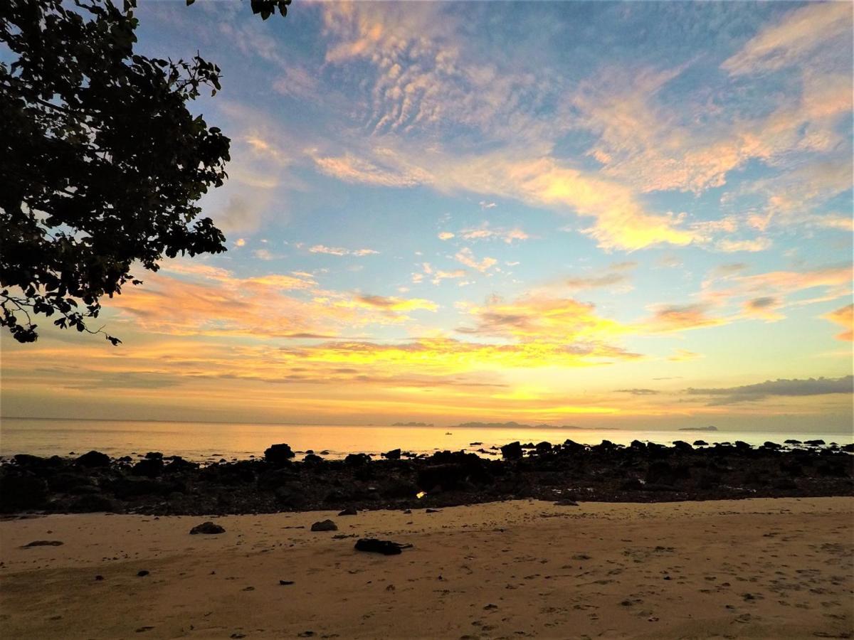 Koh Jum Coral Bay Resort מראה חיצוני תמונה