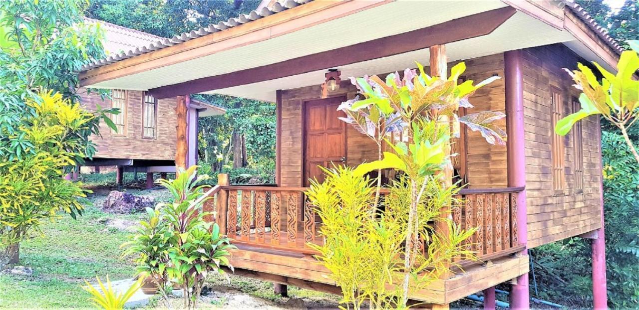 Koh Jum Coral Bay Resort מראה חיצוני תמונה
